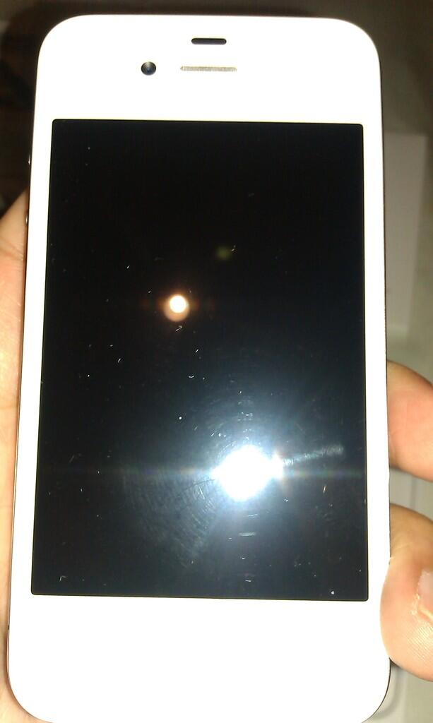 Apple Iphone 4S WHITE 64GB FU MULUS dan BONUS TRANSFORMER CASING LENGKAP