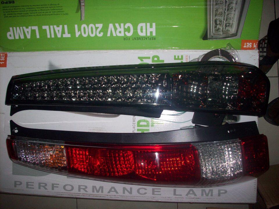 Lampu Depan Projector dan Lampu Belakang LED Mobil