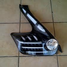 Lampu Depan Projector dan Lampu Belakang LED Mobil