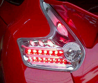 Lampu Depan Projector dan Lampu Belakang LED Mobil