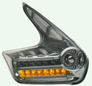 Lampu Depan Projector dan Lampu Belakang LED Mobil