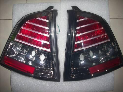 Lampu Depan Projector dan Lampu Belakang LED Mobil