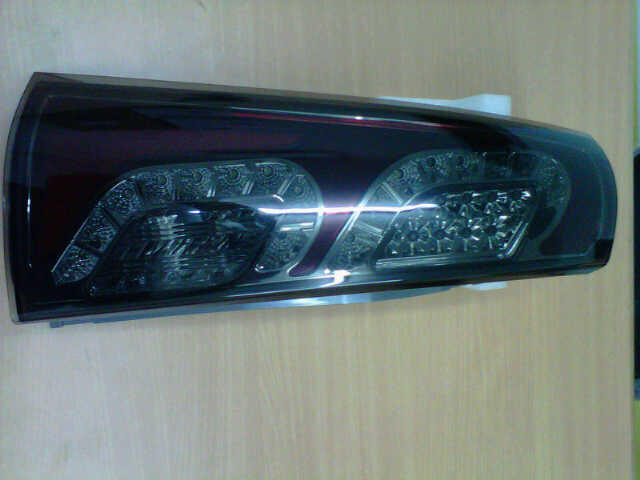 Lampu Depan Projector dan Lampu Belakang LED Mobil
