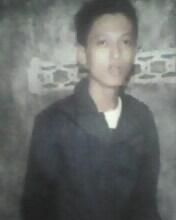 GAN.. KAKAK ANE MIRIP AMA MESUT OZIL GA SIH??