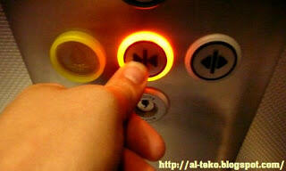 Riset : 10 Tingkah yang Harus Diubah Saat Berada di Dalam Lift