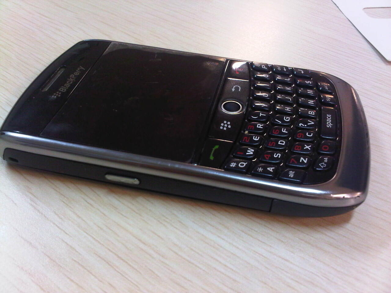 WTS BLACKBERRY 8900 aka JAVELINE Bandung Only