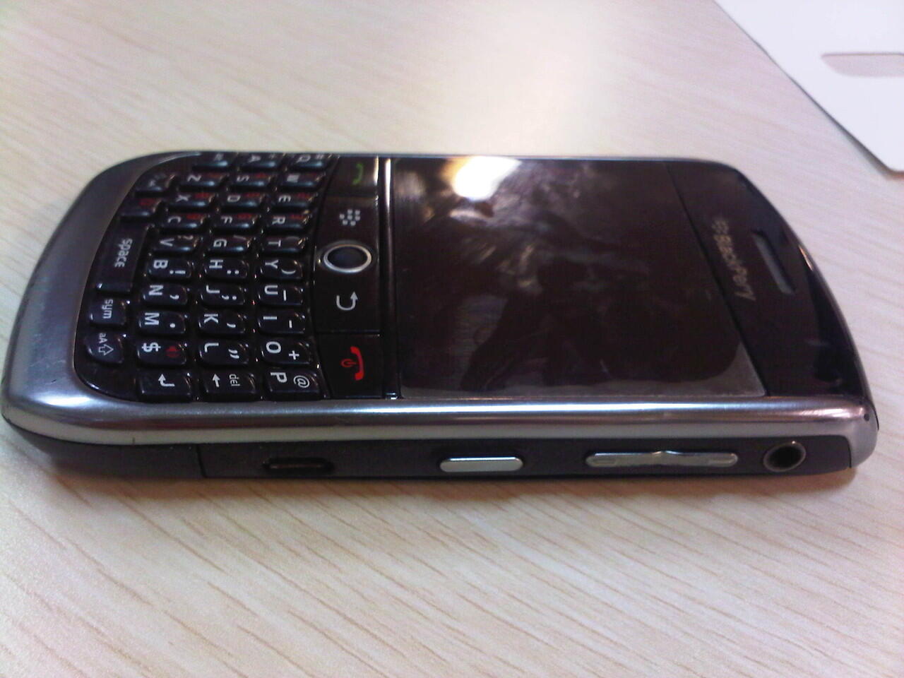 WTS BLACKBERRY 8900 aka JAVELINE Bandung Only