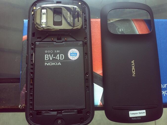 Nokia 808 PureView Kamera 41MP Black Lengkap Garansi Resmi Nokia Agustus 2013 Mulus