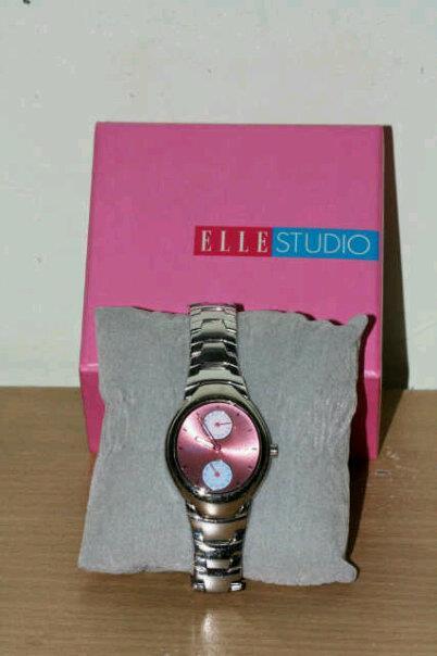 SALE KALUNG BRANDED MEREK (SWAROVSKI) SPRTI GUESS. .BRANDED