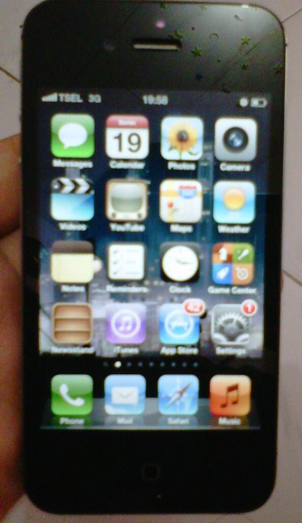 IPHONE 4S 16GB GARANSI RESMI 8BLN