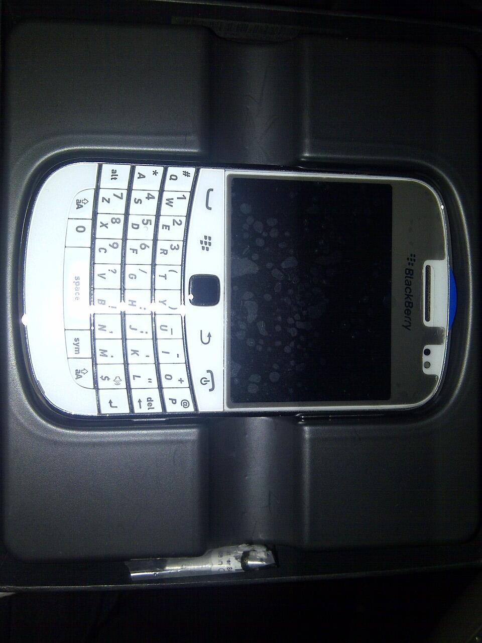 Dacota Putih BU!!!! SENIN HARUS TERJUAL!!! 26/11/12