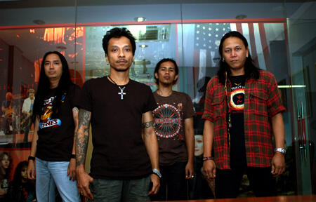 BOOMERANG-Embun Pagi (Official Music Video) new album ''REBOISASI'' 2012