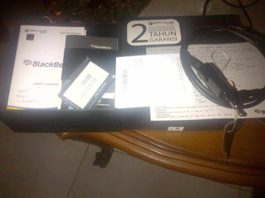 Blackberry Bold 9900 Dakota Black