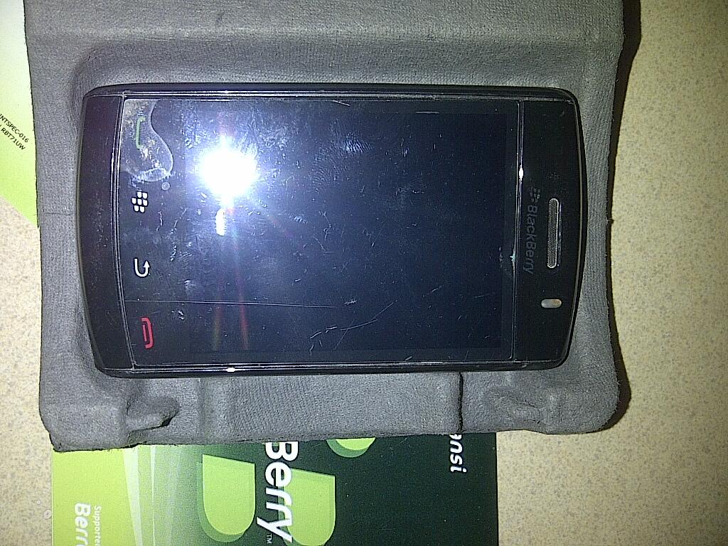 BLACKBERRY STORM 2 9520 aka ODIN