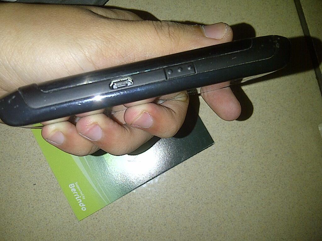 BLACKBERRY STORM 2 9520 aka ODIN