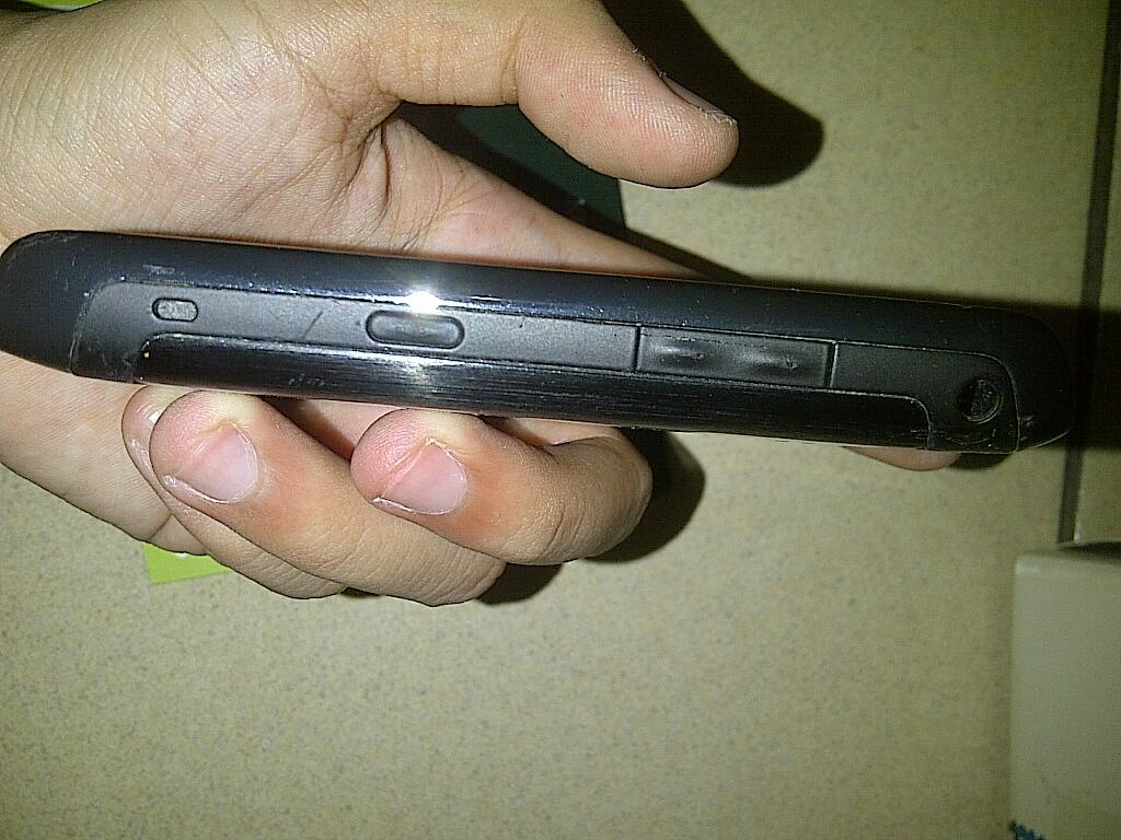 BLACKBERRY STORM 2 9520 aka ODIN
