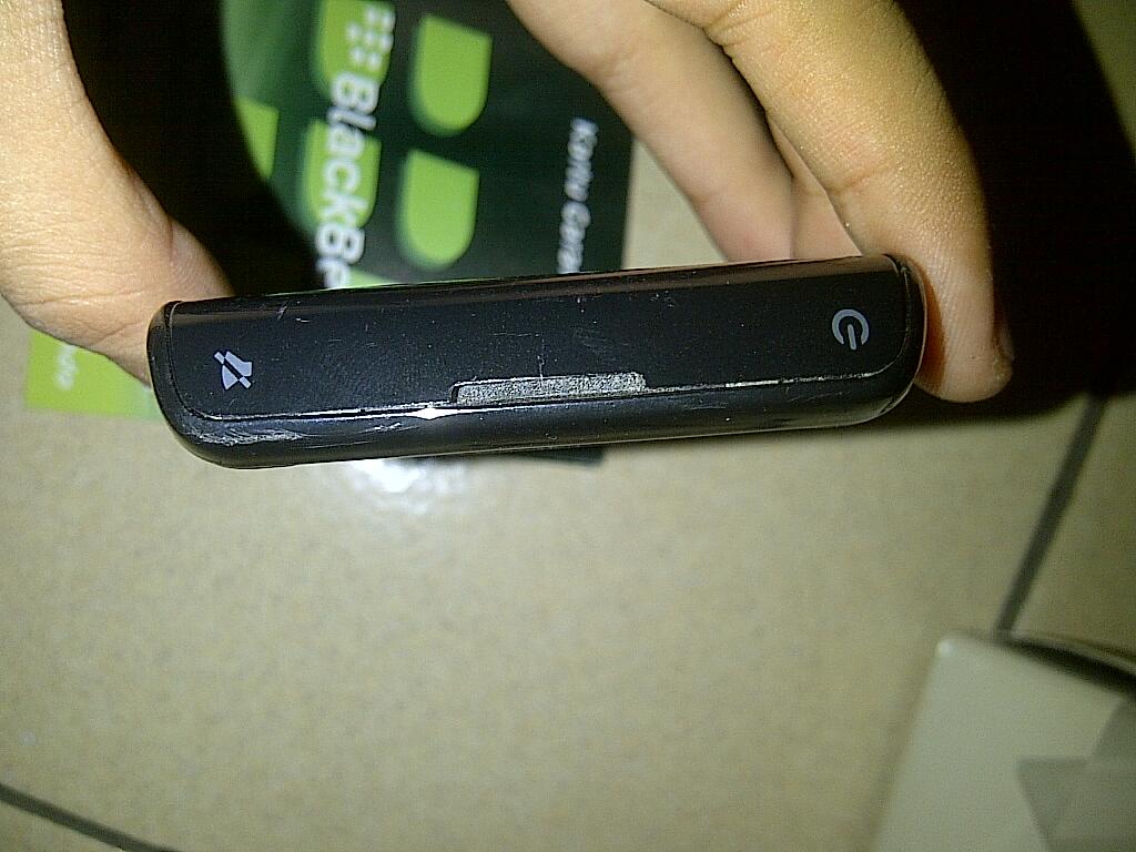 BLACKBERRY STORM 2 9520 aka ODIN