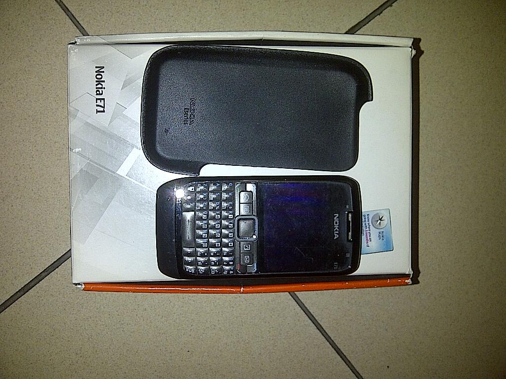 NOKIA E71 KOLEKTOR