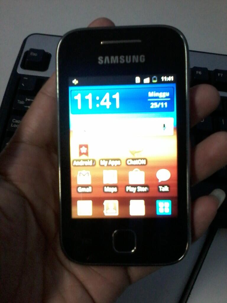 Santai Samsung Galaxy Y + Bonus Micro SD {Semarang}