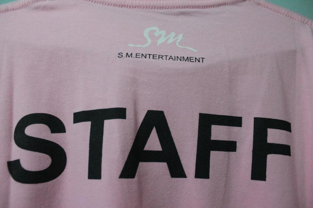 T-Shirt Official SMTOWN World Tour 3 in Jakarta (COD only)