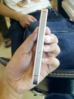 iPhone 4s 64GB white