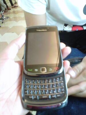 Blackberry Torch 9800 warna hitam segel