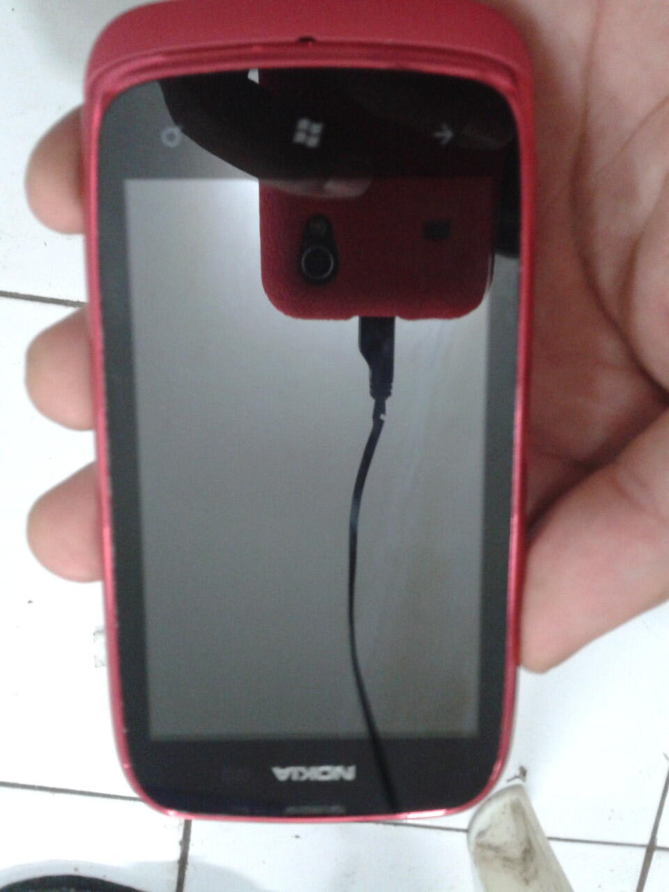 Nokia Lumia710black dan Lumia 610red mulus bergaransi bkn BB/samsung(semarang)