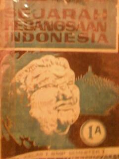 Buku Sejarah Kebangsaan Indonesia (SKI) untuk kelas 7 SMP semester 1