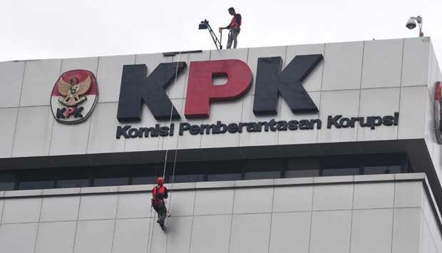 Spanduk Raksasa Tembok Gedung KPK &#91;Pic&#93;