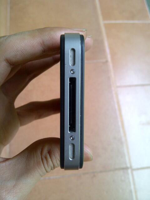 JUAL Iphone 4 32GB FU Black Bonus melimpah