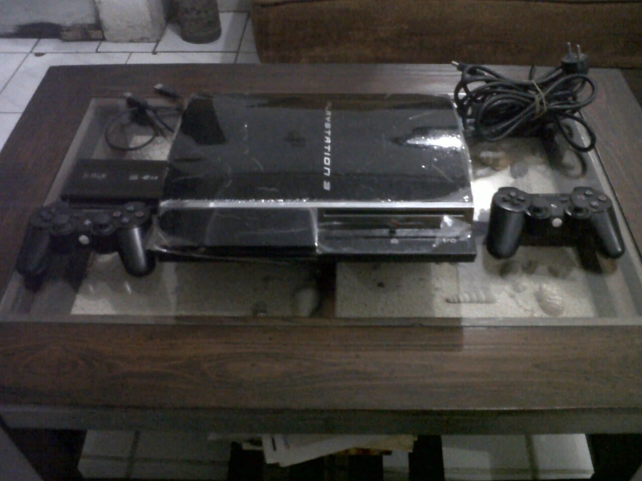 JUAL PLAYSTATION 3 INCLUDE HDD 500 GB SECOND LENGKAP HITAM !!!!
