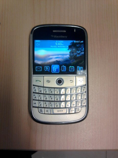 Blackberry Bold 9000 White ( Jual )