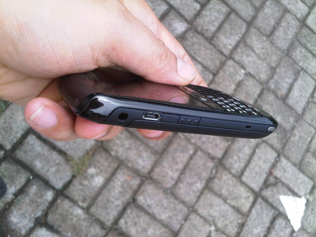 WTS: BB onyx2 / onyx 2 9780 Black, Garansi Tam Panjang. Mulus Dan Lengkap.