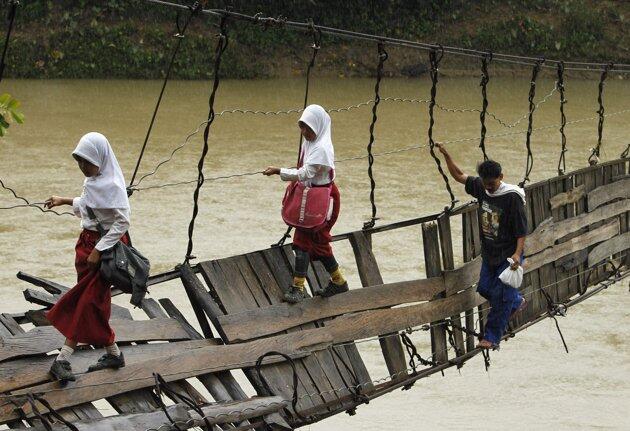 kenapa gak ada donasi untuk anak-anak Indonesia ya gan?