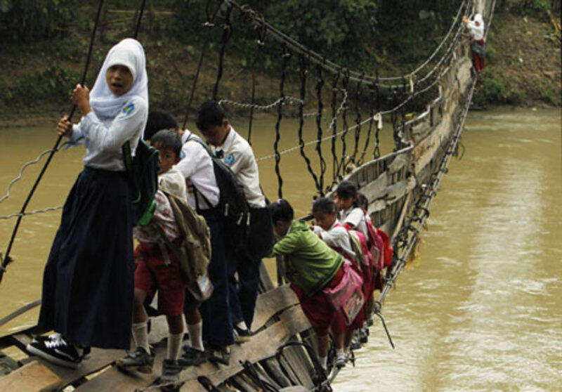 kenapa gak ada donasi untuk anak-anak Indonesia ya gan?
