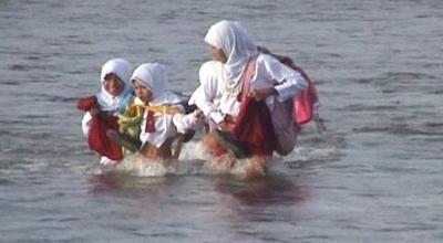 kenapa gak ada donasi untuk anak-anak Indonesia ya gan?