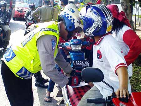 Kemana Polisi Saat hujan Tiba?