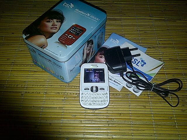JUAL HANDPHONE CSL BLUEBERRY i6000 (Dual SIM, QWERT)