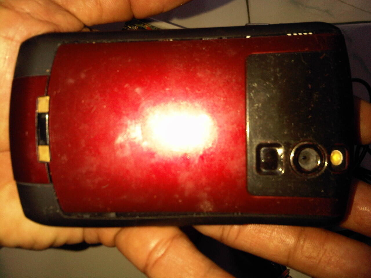 blacberry 8310 merah normal,,