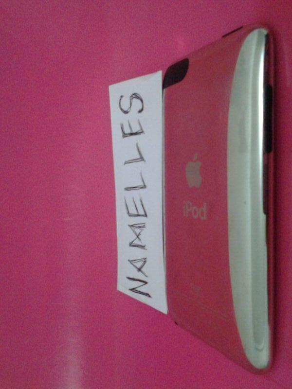 jual santai apple itouch 3rd gen 8gb mulus