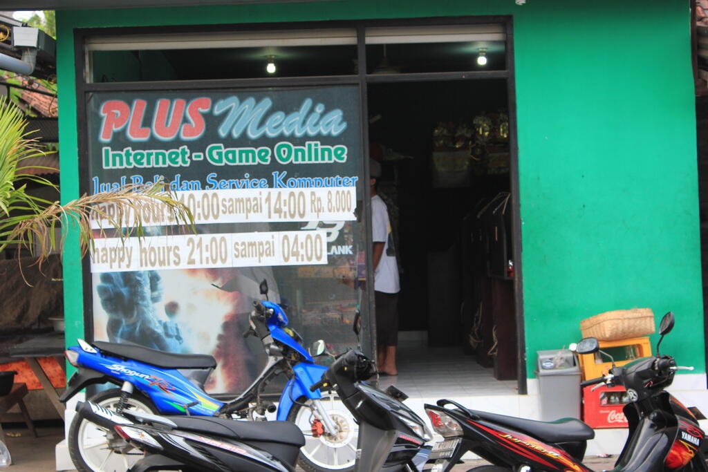 dijual warnet beroperasi