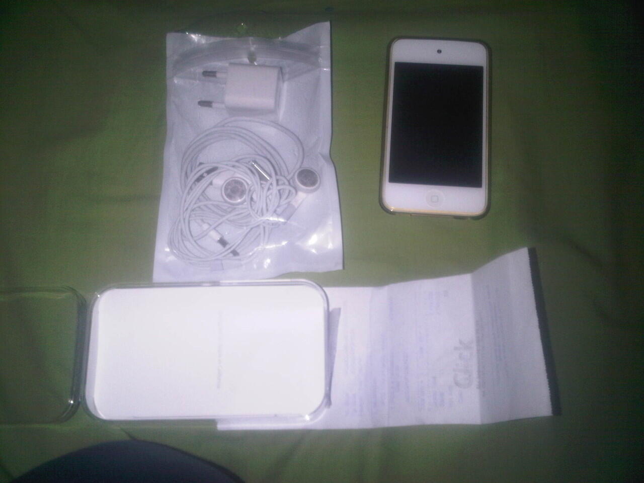WTS iPod Touch 4th Gen 32GB White