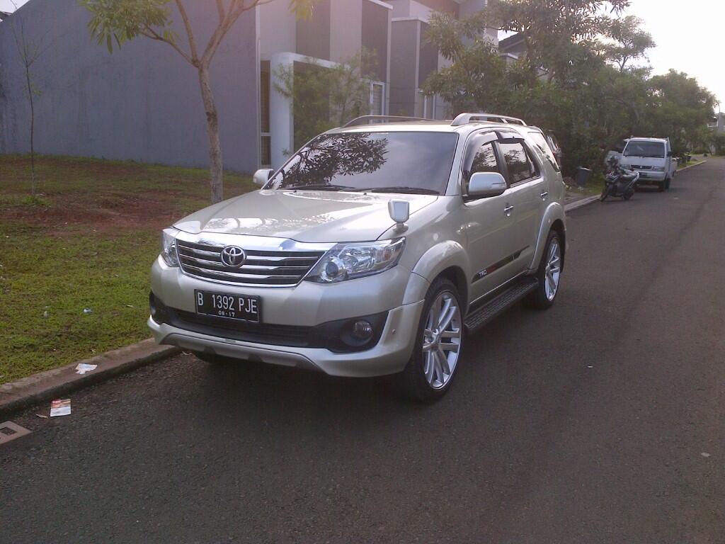 dijual toyota grand new fortuner TRD diesel 2012