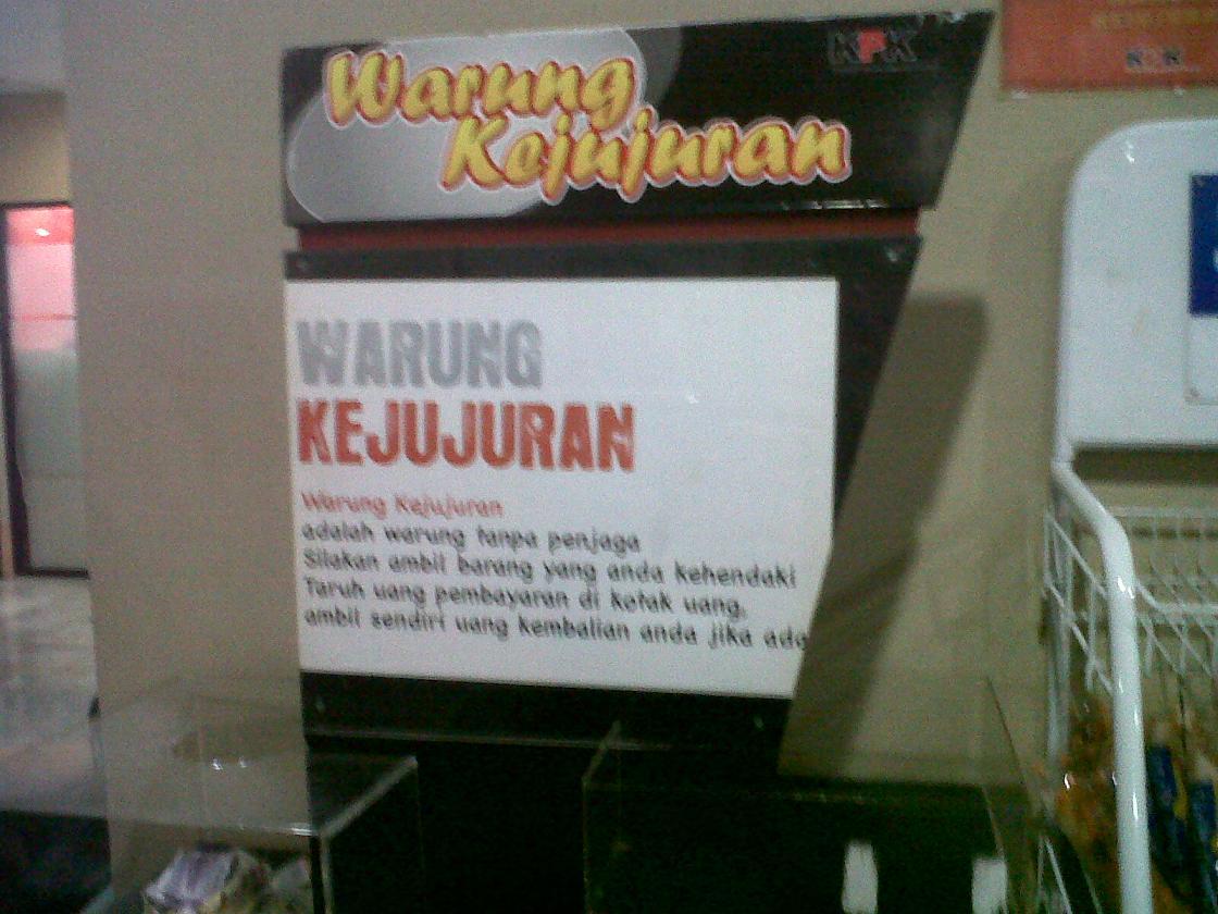 warung kejujuran,pendidikan anti korupsi yang nyata