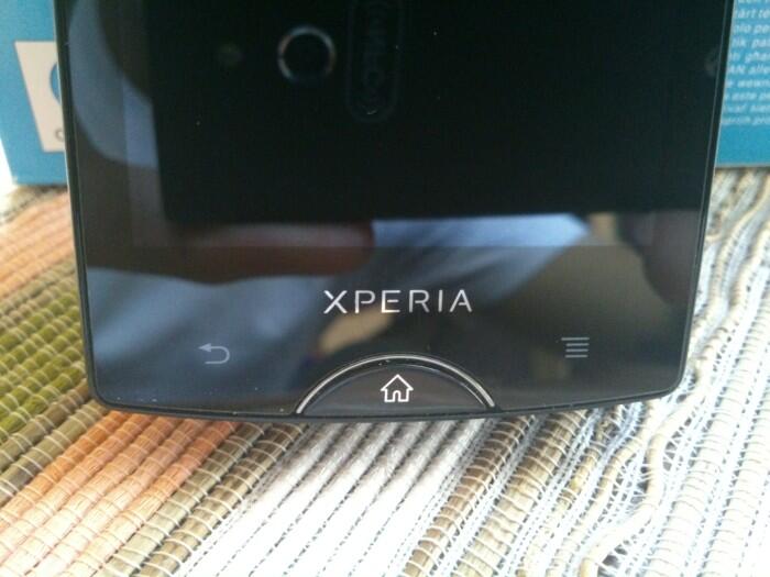Xperia Mini Pro (Sk17i)