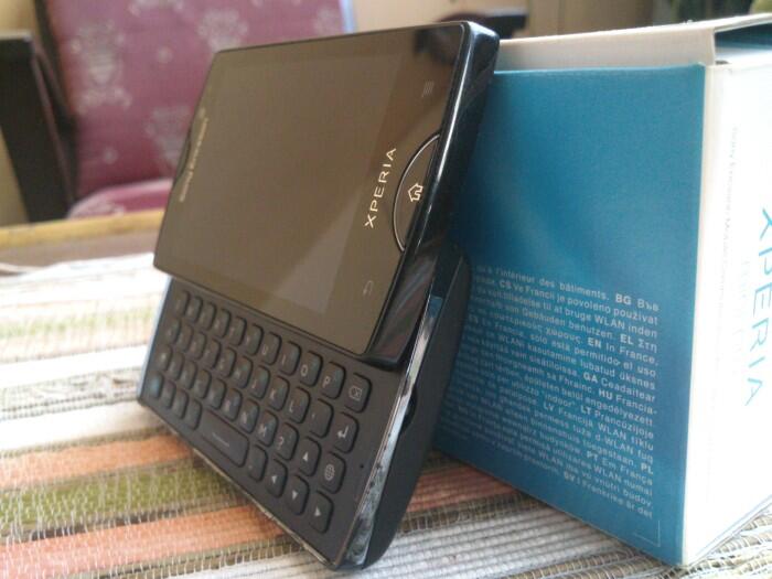 Xperia Mini Pro (Sk17i)
