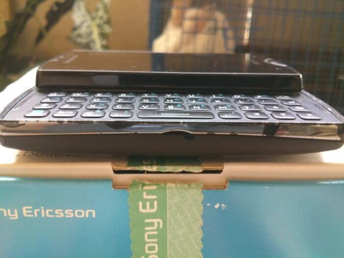 Xperia Mini Pro (Sk17i)