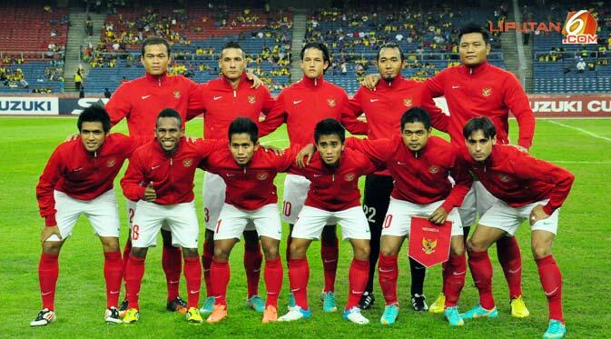 (BERUSAHA) OBYEKTIF MELIHAT TIMNAS