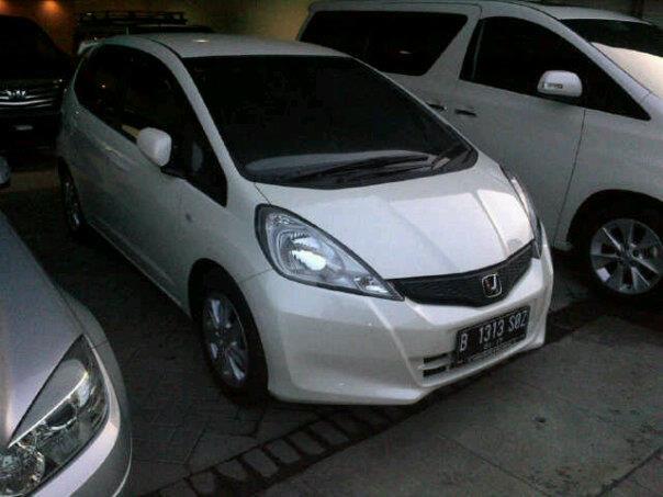 Di Jual Cepatt..!!! Honda JAZZ S PUTIH 2012 A/T