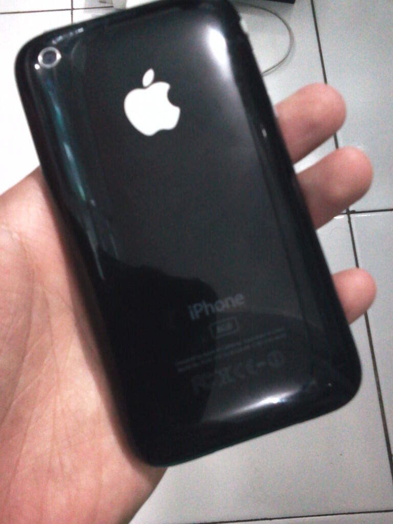 iPhone 3G 8Gb Black SU (Mulus en Lenkap)